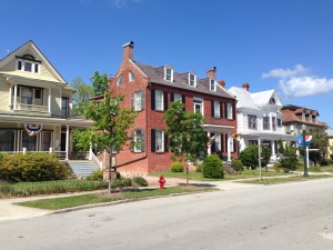 Street full of historic houses in New Bern, NC